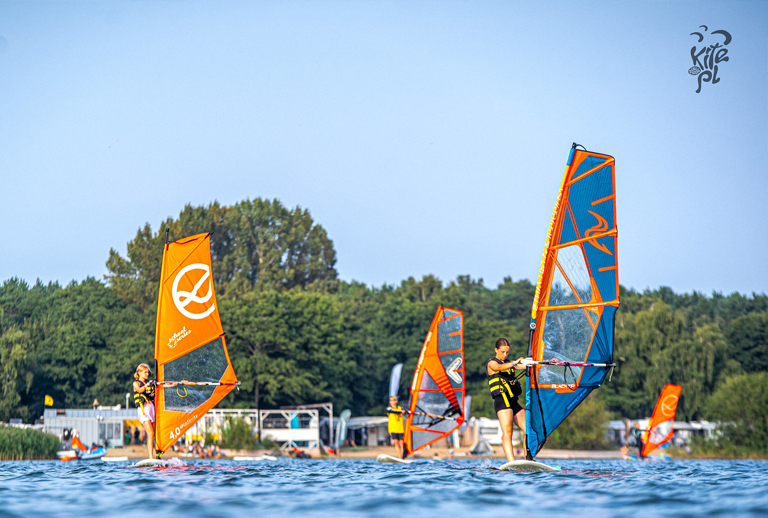Kurs windsurfingowy w Chałupach, Hel.